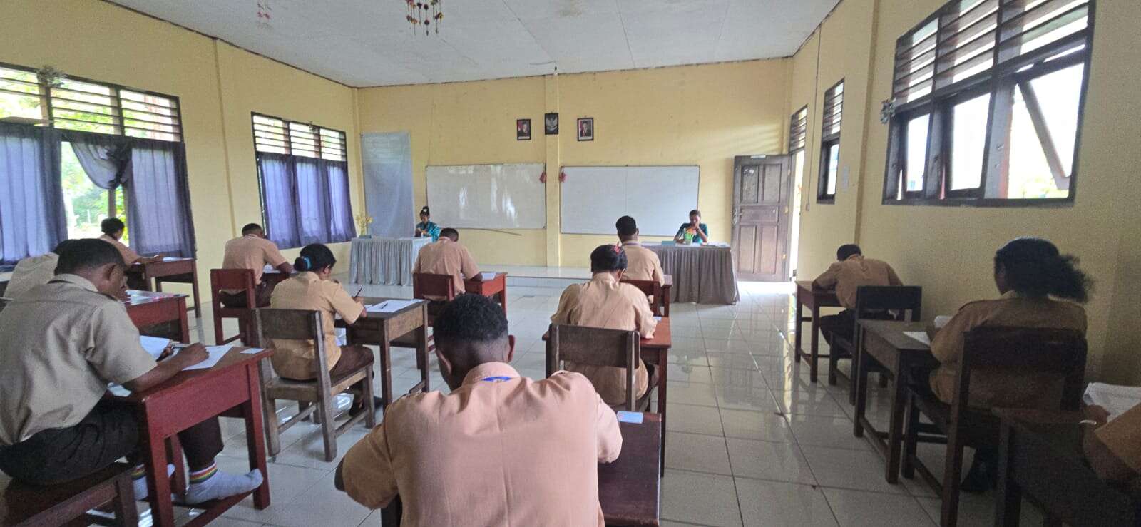 ujian sekolah hari ke 3 jumat 10 April 2026
